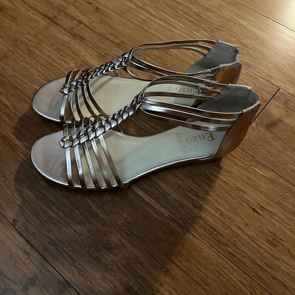 Enzo Angiolini Women's Bronze Strappy Sandals